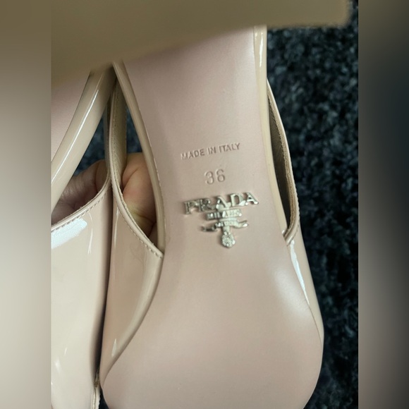 Prada patent leather slingback pumps size 36 - Picture 7 of 8
